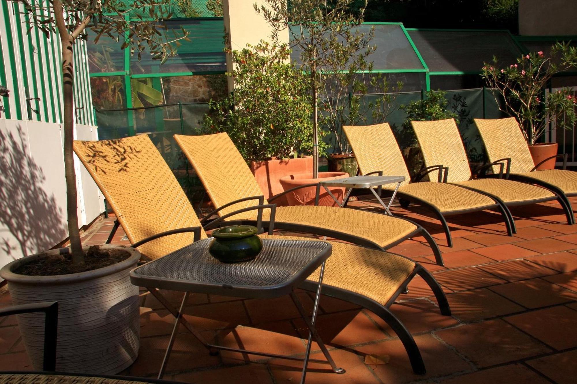 Logis Hotel Restaurant Grand Hotel De Lyon Vals-les-Bains Dış mekan fotoğraf